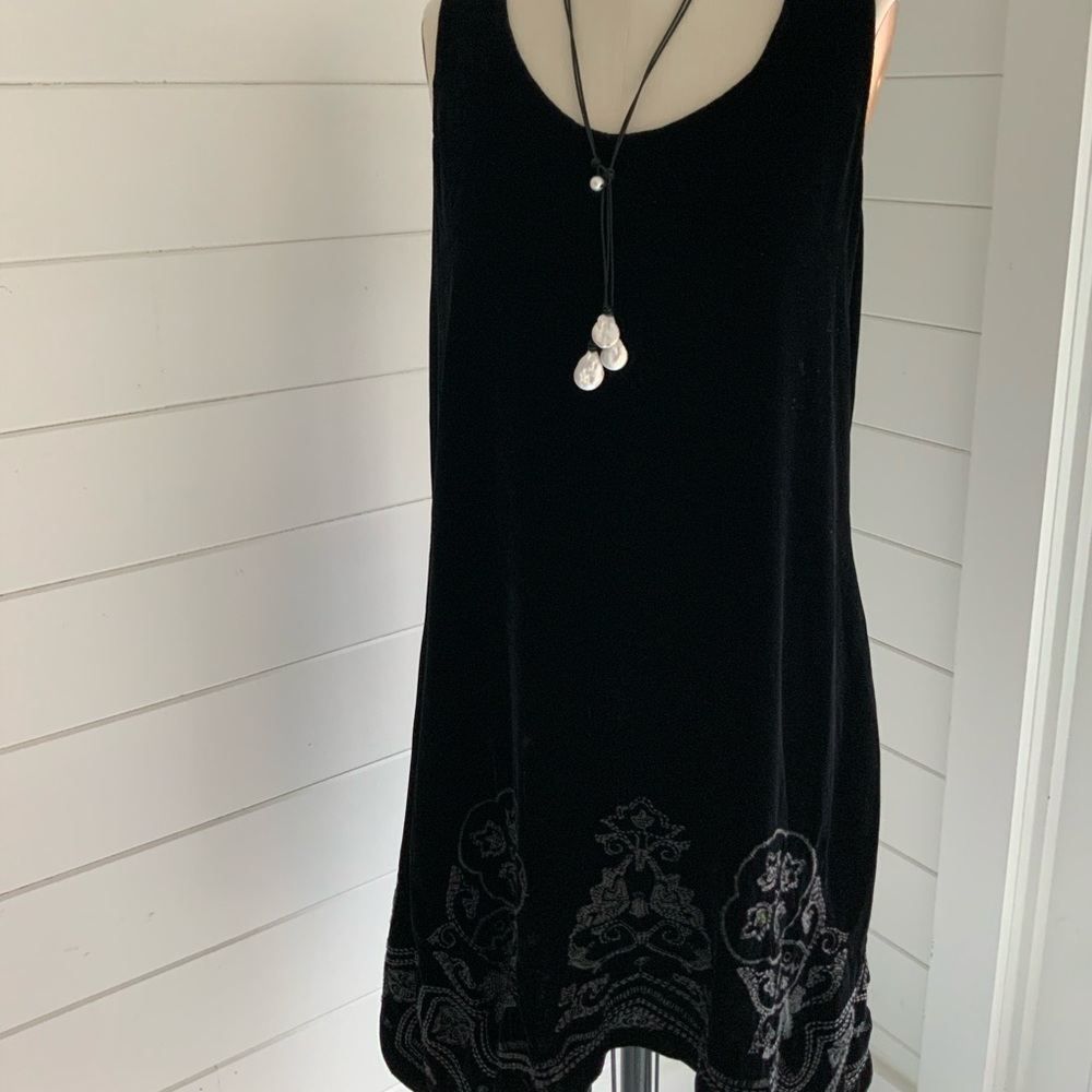 Johnny Was Velvet Embroidered Dress…